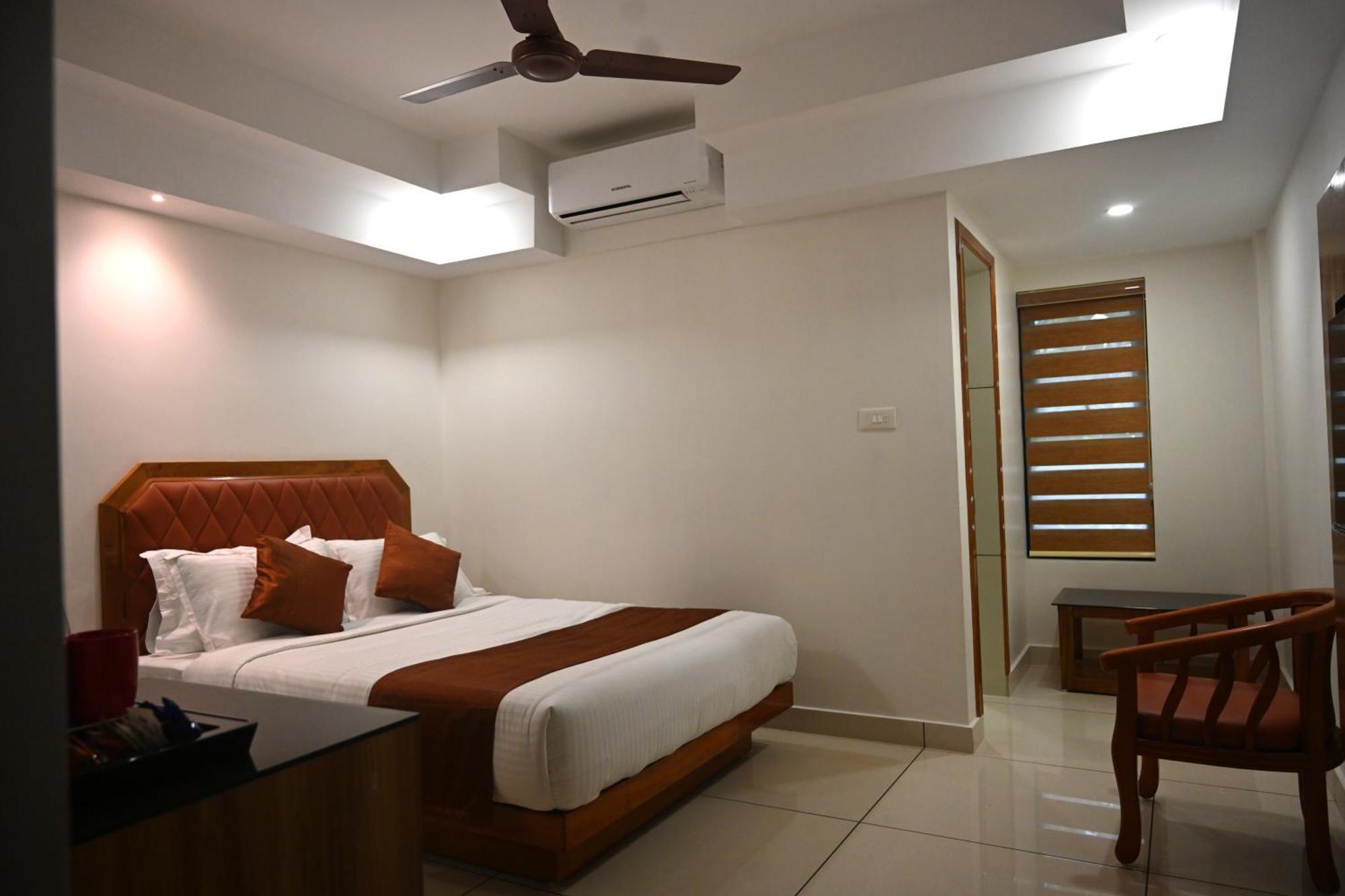 Harley Residency Hotel Kannur Luaran gambar