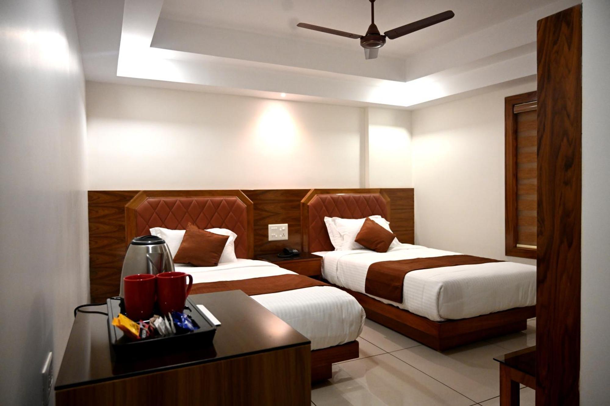 Harley Residency Hotel Kannur Luaran gambar