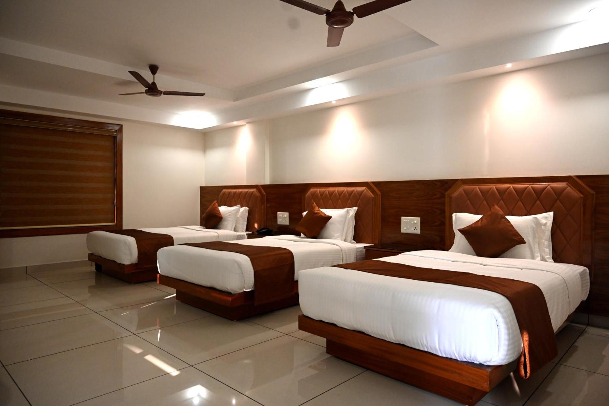 Harley Residency Hotel Kannur Luaran gambar